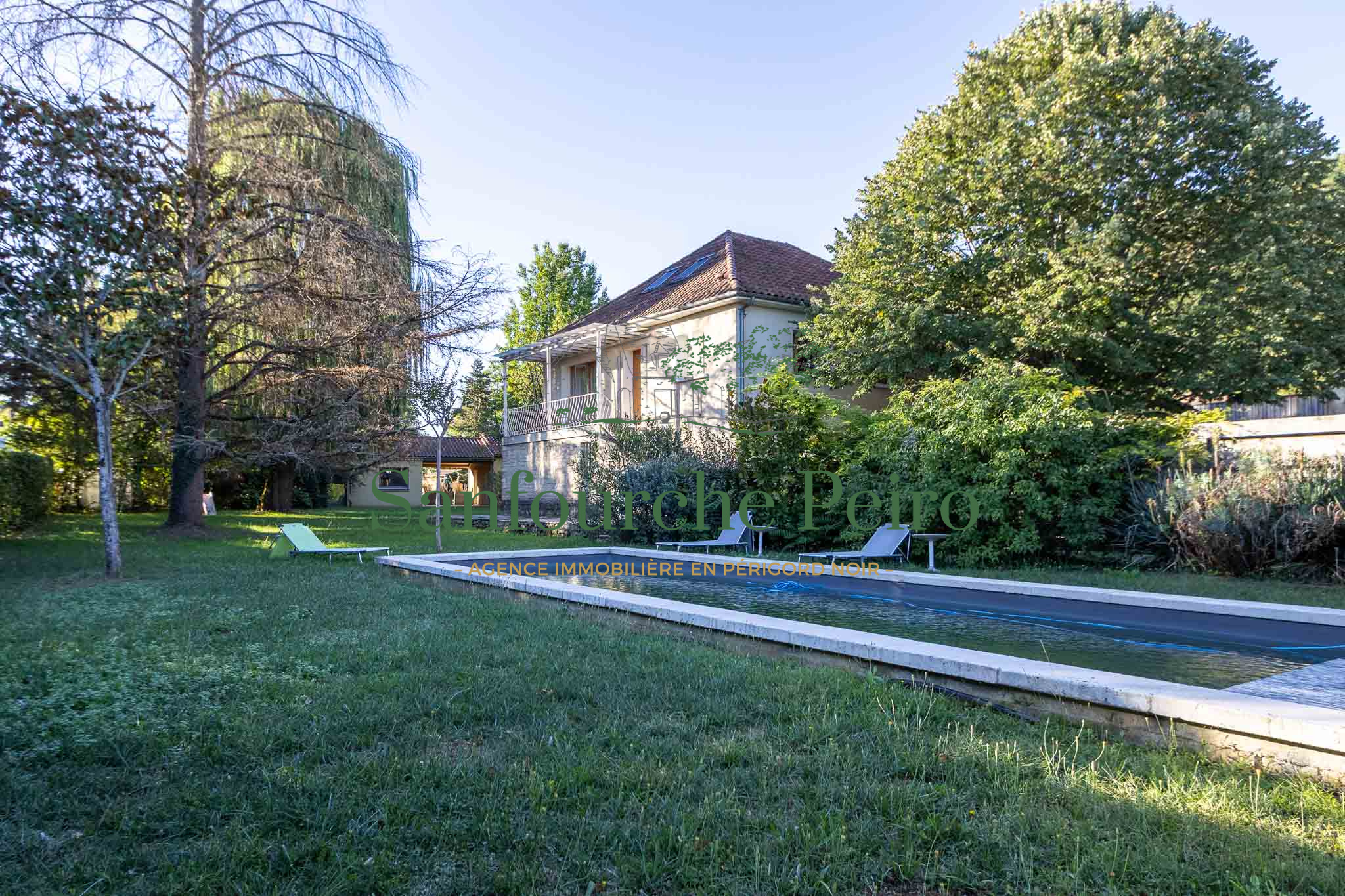 Maison à vendre à Sarlat la caneda, 270 m², 10 pièces – photo 1 sur 40