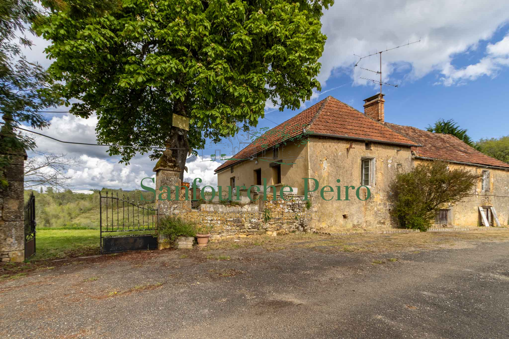Maison à vendre à Sarlat la caneda, 1 m², 8 pièces – photo 2 sur 20