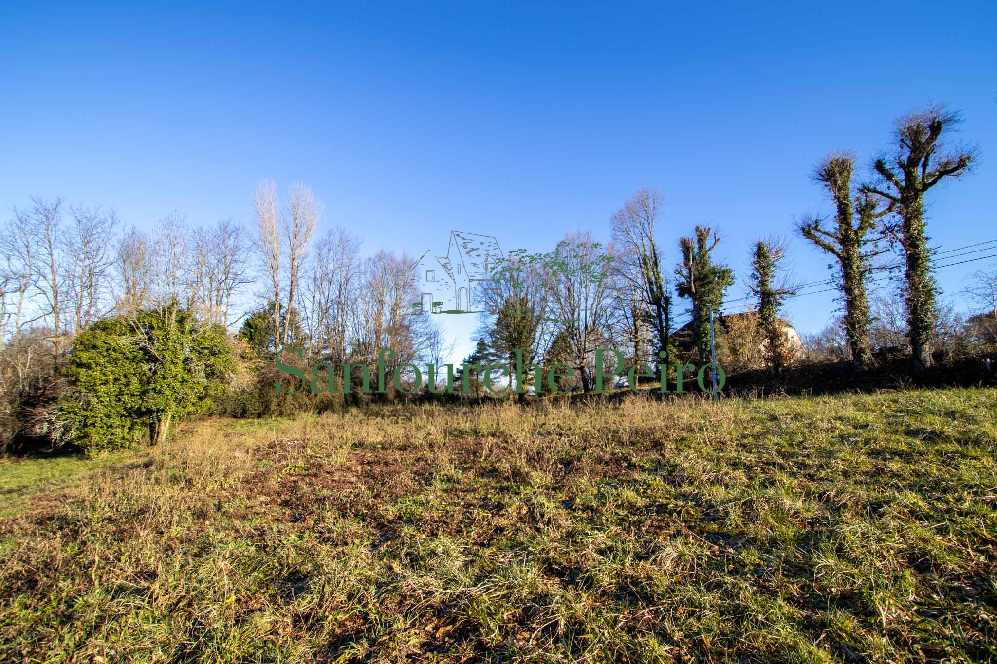 Terrain constructible à vendre à Sarlat la caneda, 2 062 m² – photo 2 sur 5