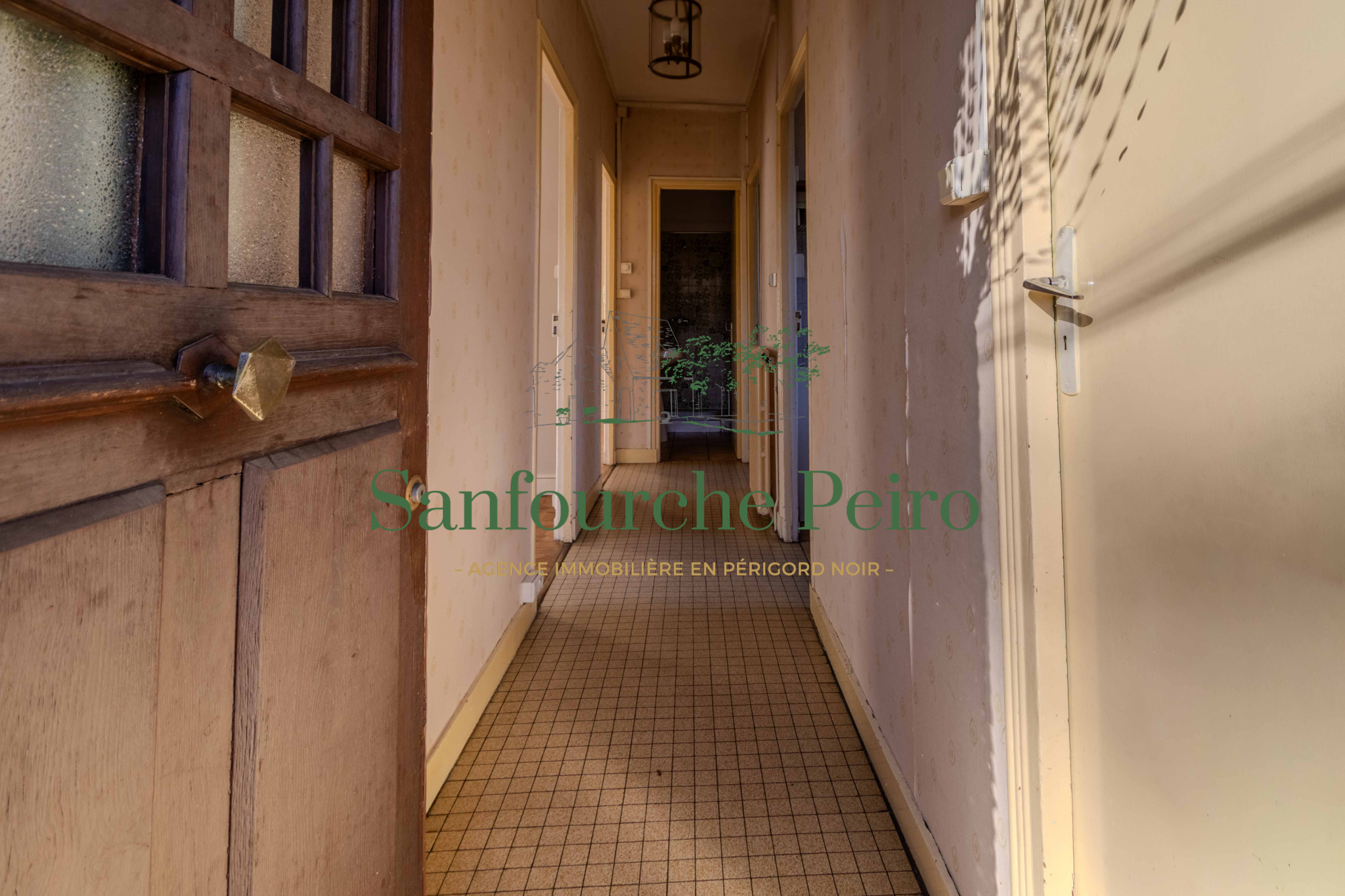 Maison à vendre à Sarlat la caneda, 178,98 m², 11 pièces – photo 3 sur 13