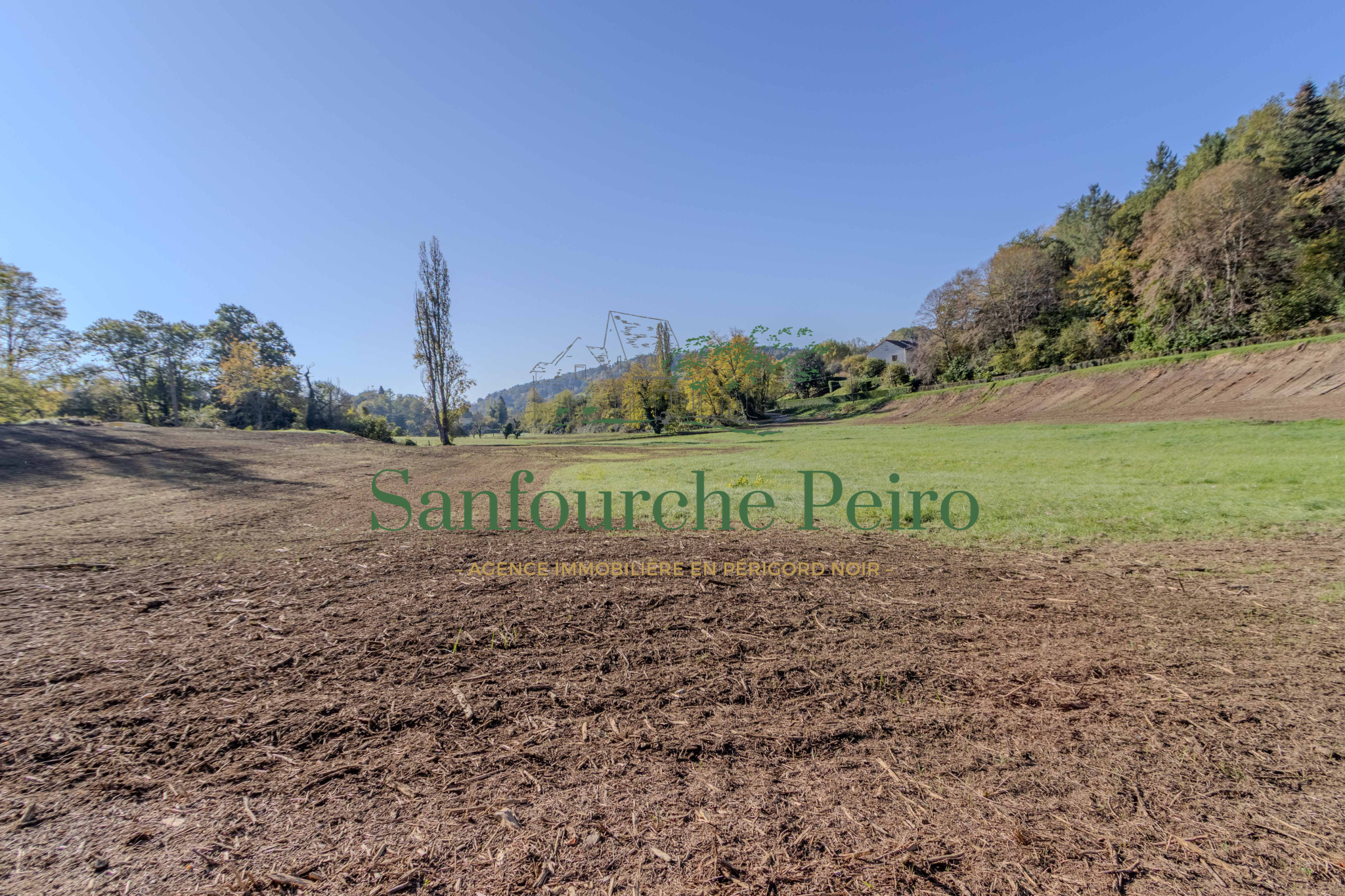 Terrain constructible à vendre à Sarlat la caneda, 12 365 m² – photo 2 sur 8