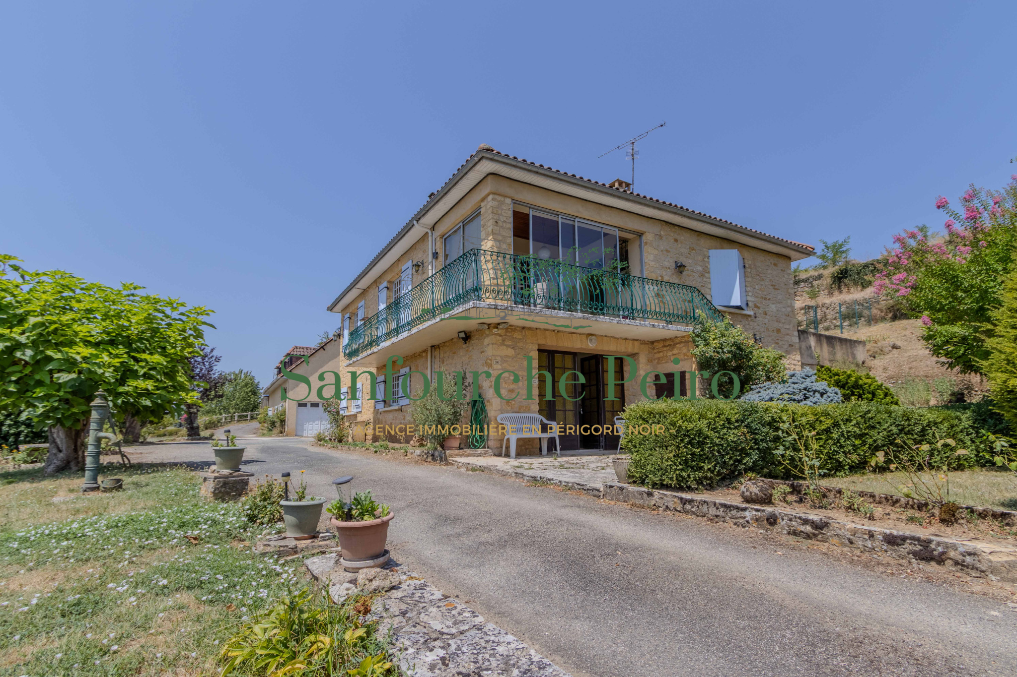 Maison à vendre à Sarlat la caneda, 305,6 m² – photo 2 sur 20