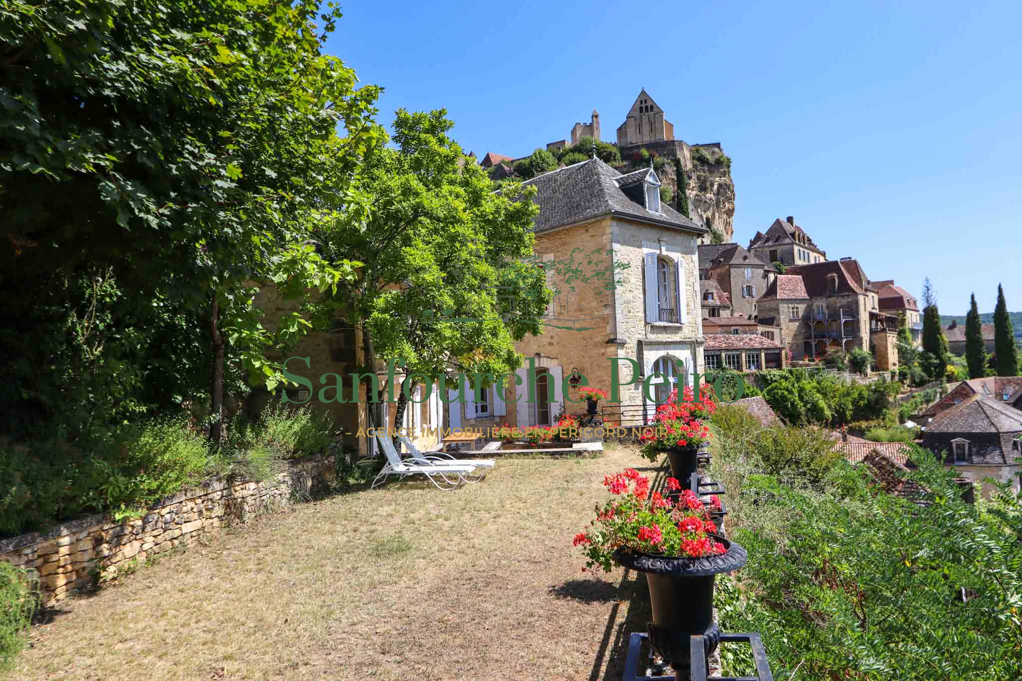 Maison à vendre à Beynac et cazenac, 263 m², 10 pièces – photo 1 sur 20